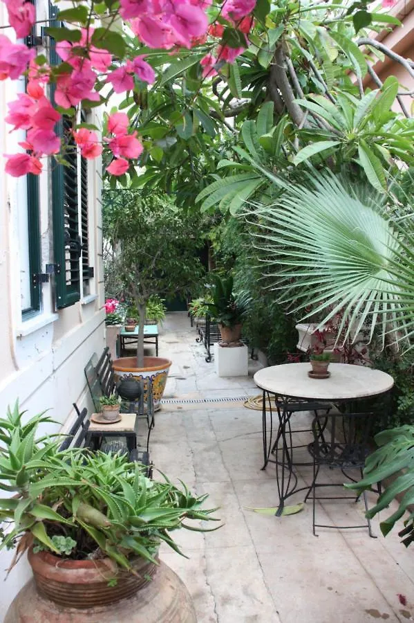Stanza In Villa Liberty A Mondello Palermo
